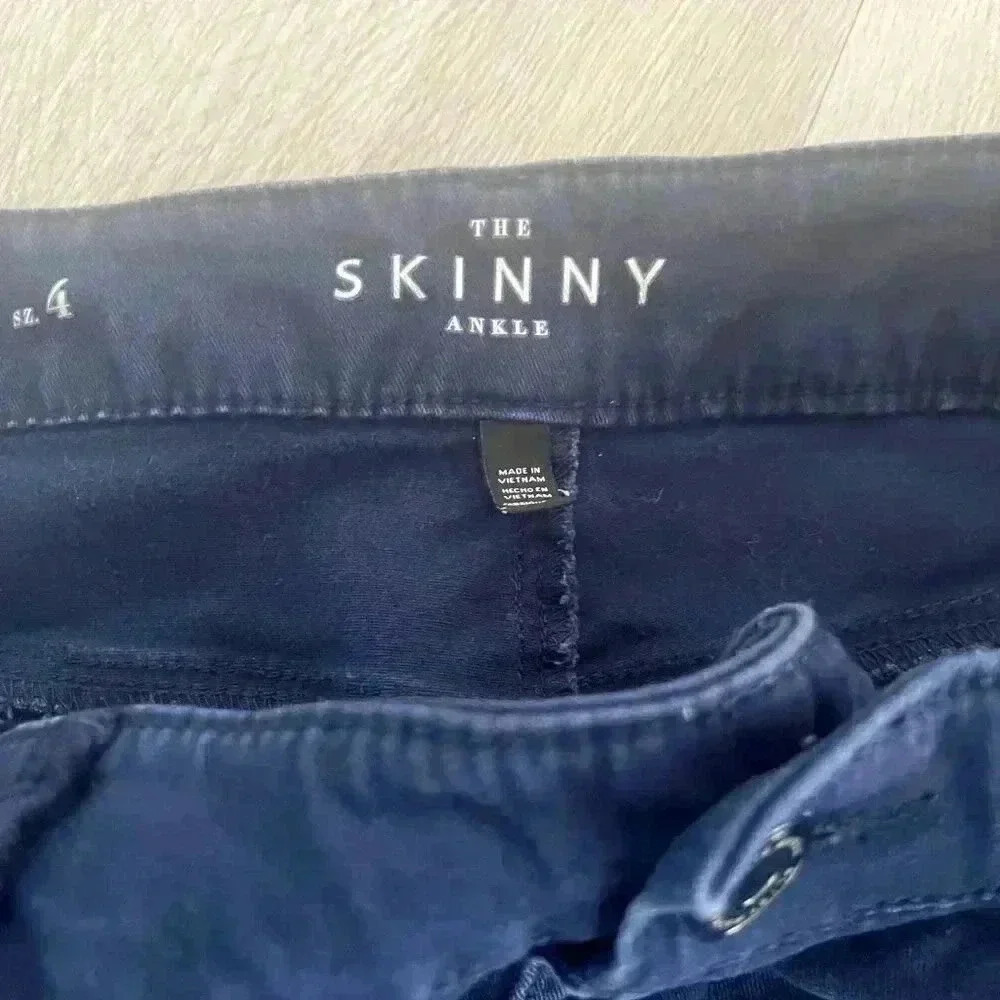 WHBM The Skinny Ankle Pant - Navy, Size 4 - Picture 4 of 11